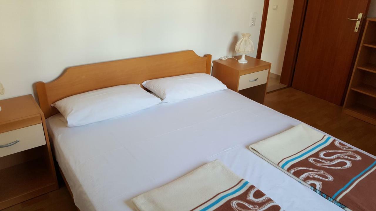 Apartmani M&M Биоград на Мору Екстериор снимка