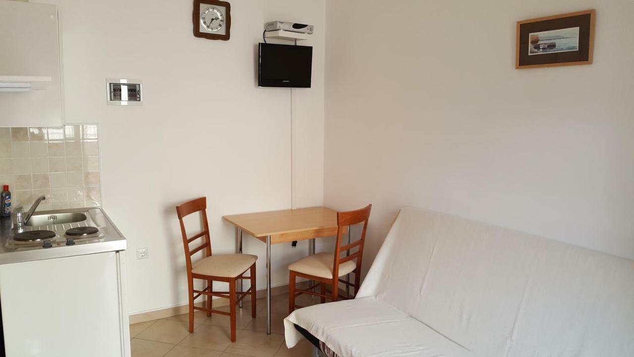 Apartmani M&M Биоград на Мору Екстериор снимка