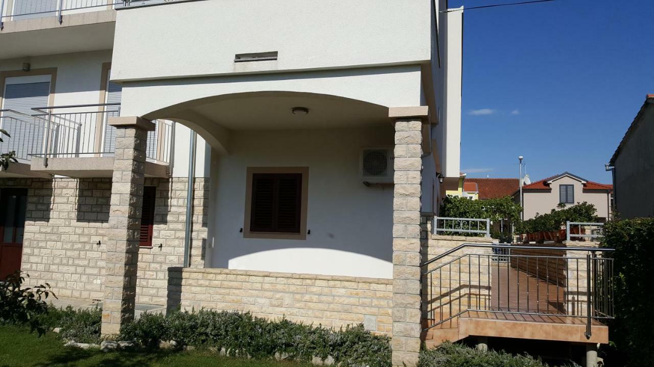 Apartmani M&M Биоград на Мору Екстериор снимка