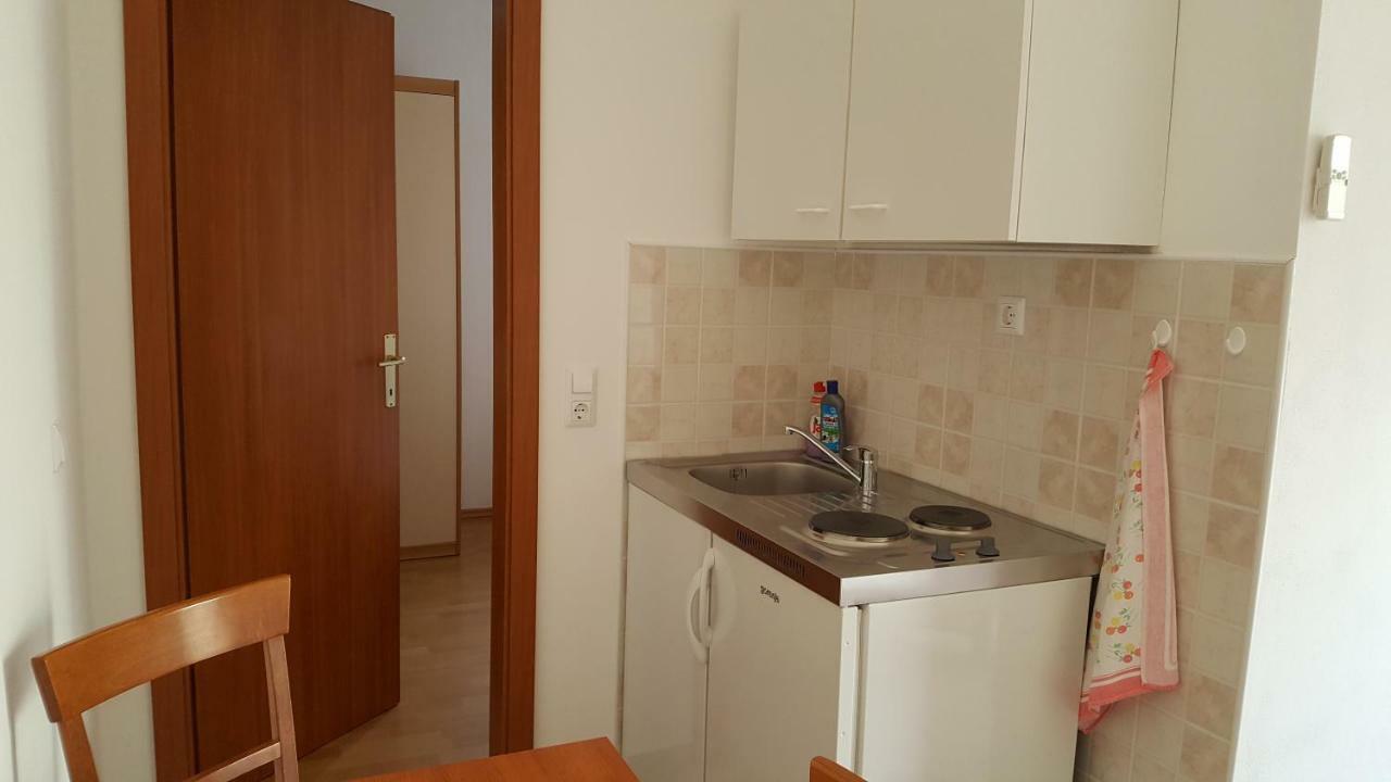 Apartmani M&M Биоград на Мору Екстериор снимка